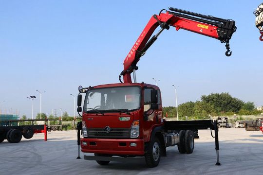 點擊查看詳細信息<br>標題：6.3噸折臂吊 閱讀次數(shù)：2827